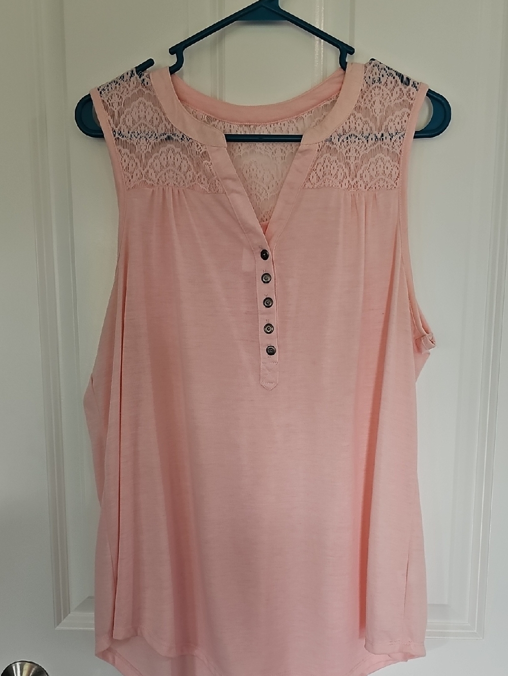 No Boundaries Peach Lace Yoke Henley Tank